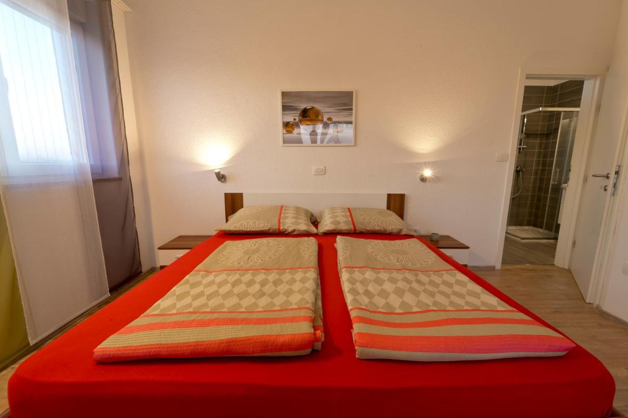 Villa Luka With Private Pool Near Pola Esterno foto